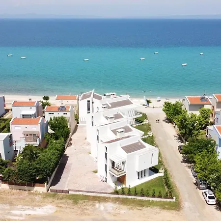 Oleandra By The Sea Villa Polychrono