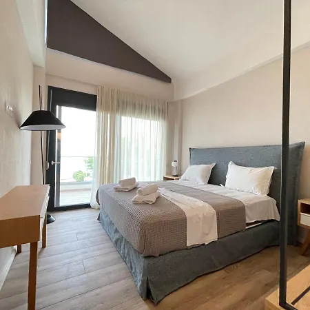 Villa Oleandra By The Sea