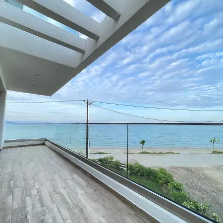 Oleandra By The Sea Villa *