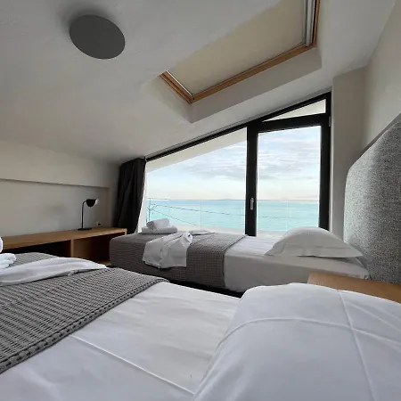 Oleandra By The Sea Villa *